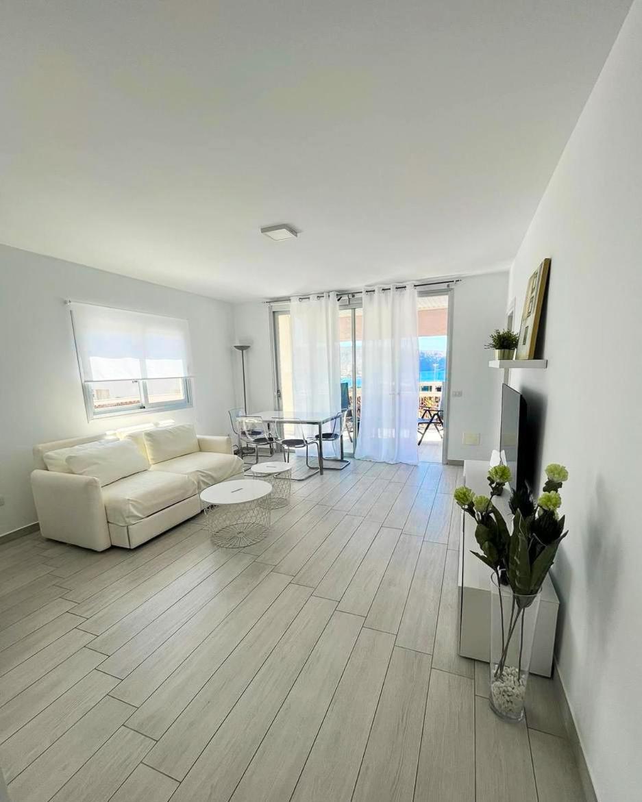 The White Heart House - Attic Sea View Apartment Los Cristianos  Exterior foto