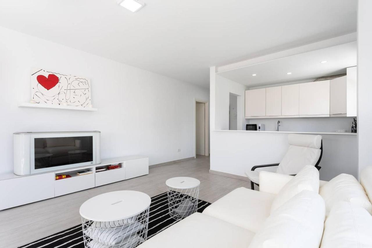 The White Heart House - Attic Sea View Apartment Los Cristianos  Exterior foto